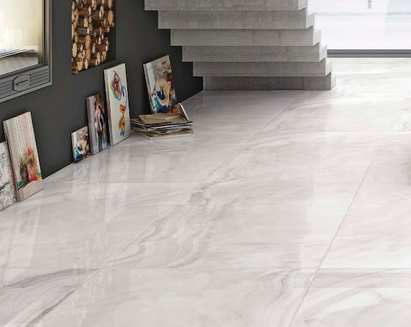 سرامیک سقید مناسب برای فضا های کوچک و بزرگ